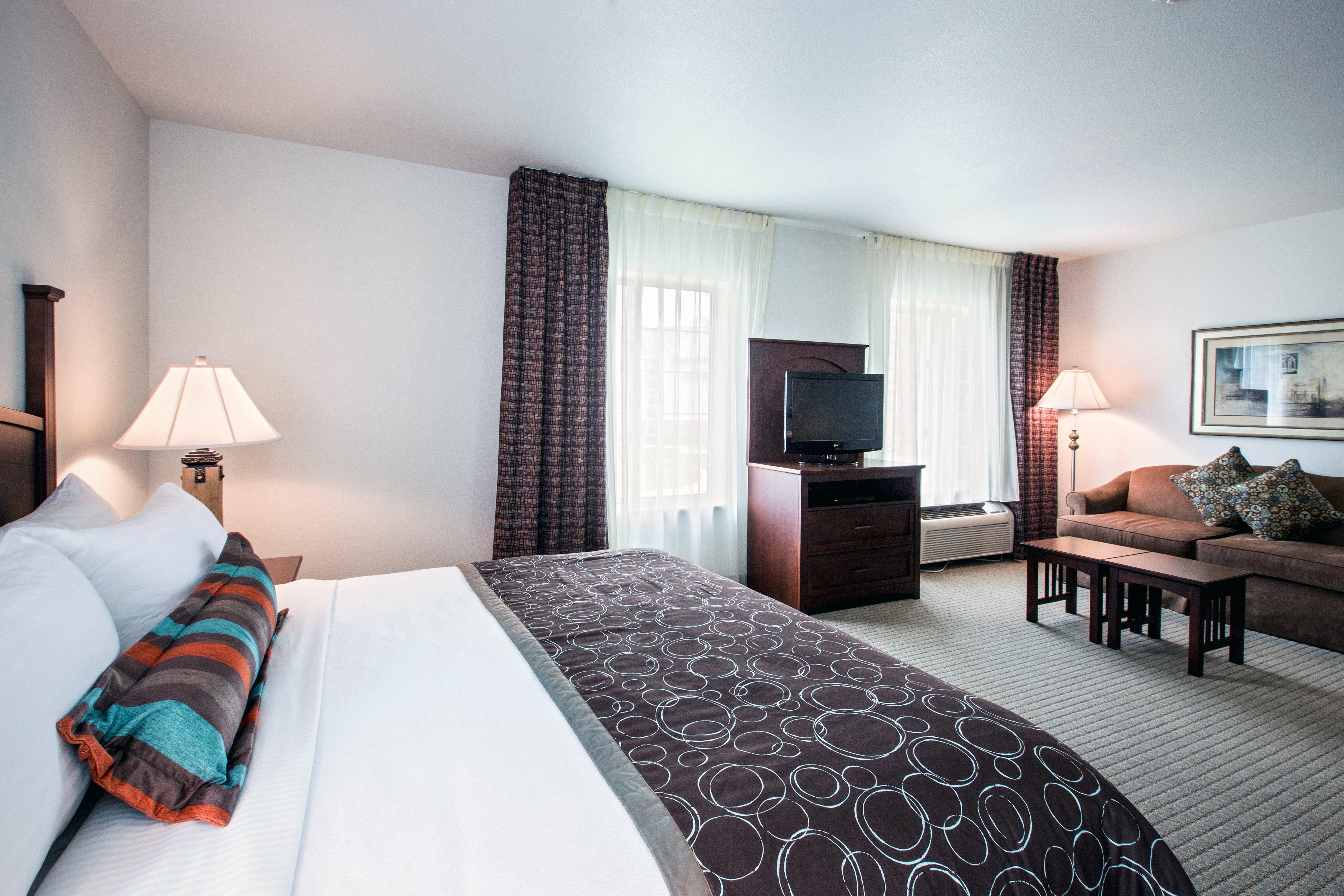 Staybridge Suites Rockford By Ihg Bagian luar foto