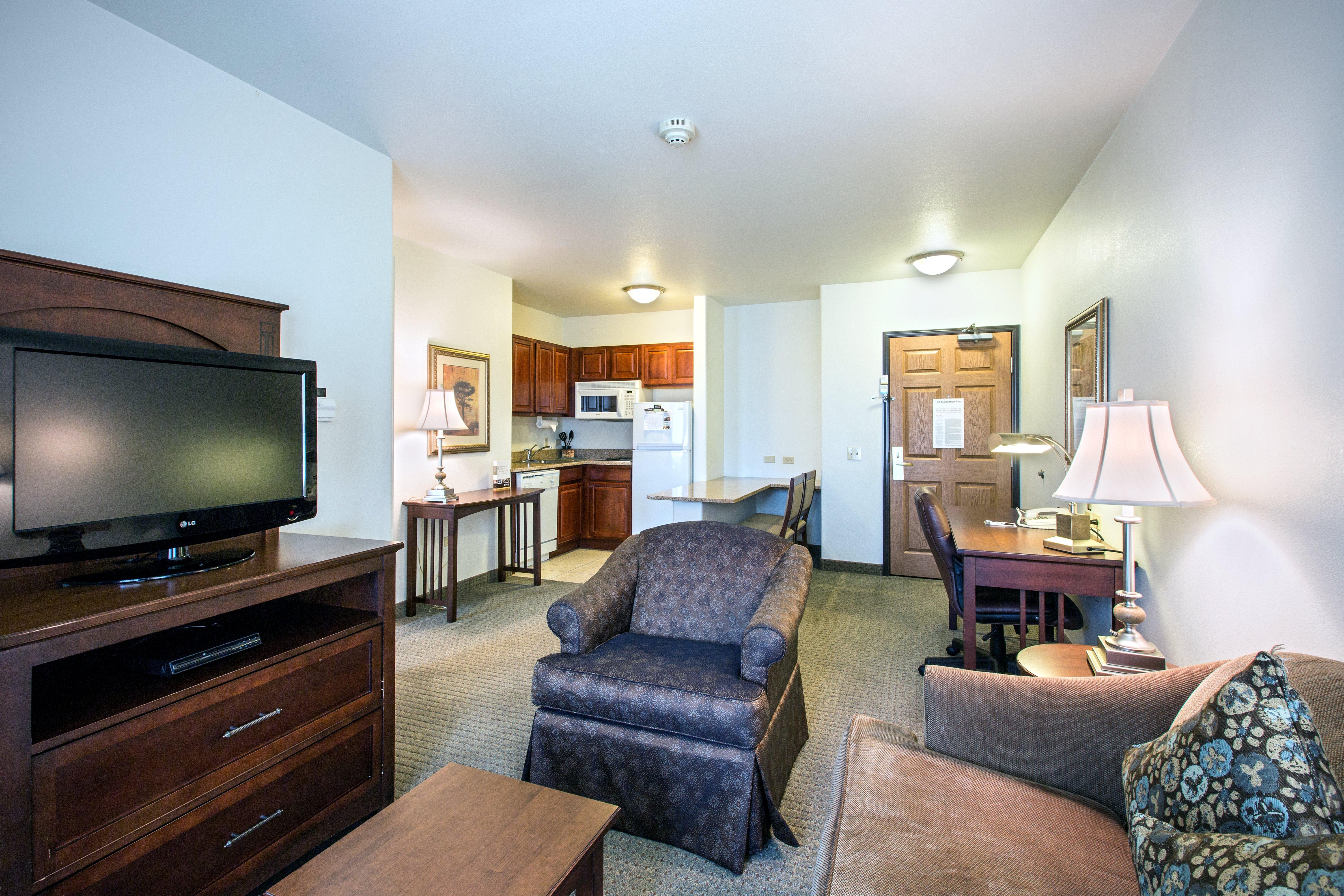Staybridge Suites Rockford By Ihg Bagian luar foto