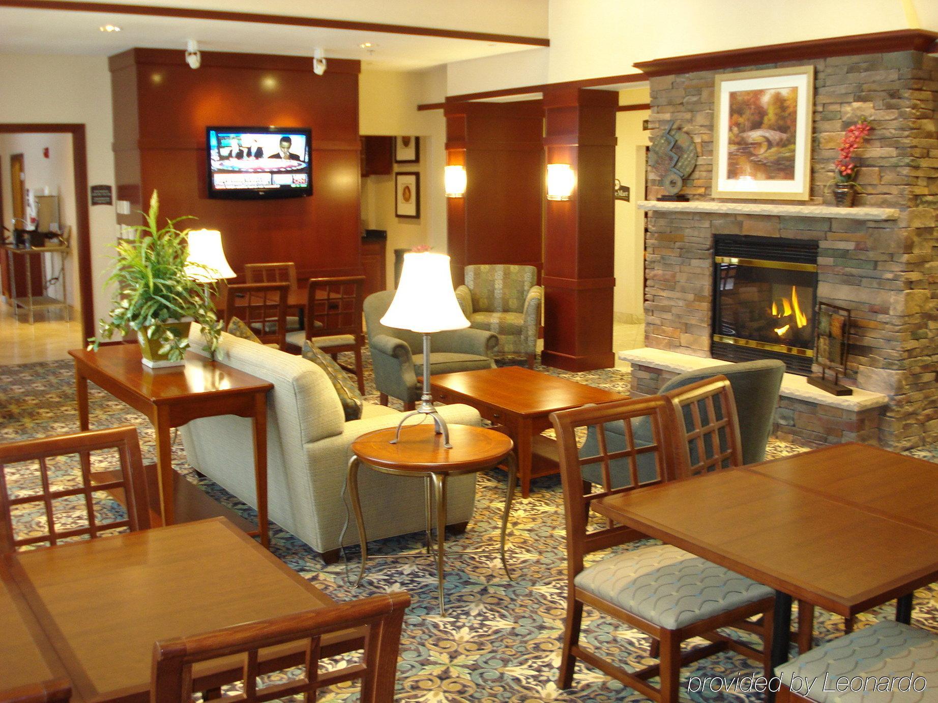 Staybridge Suites Rockford By Ihg Bagian luar foto