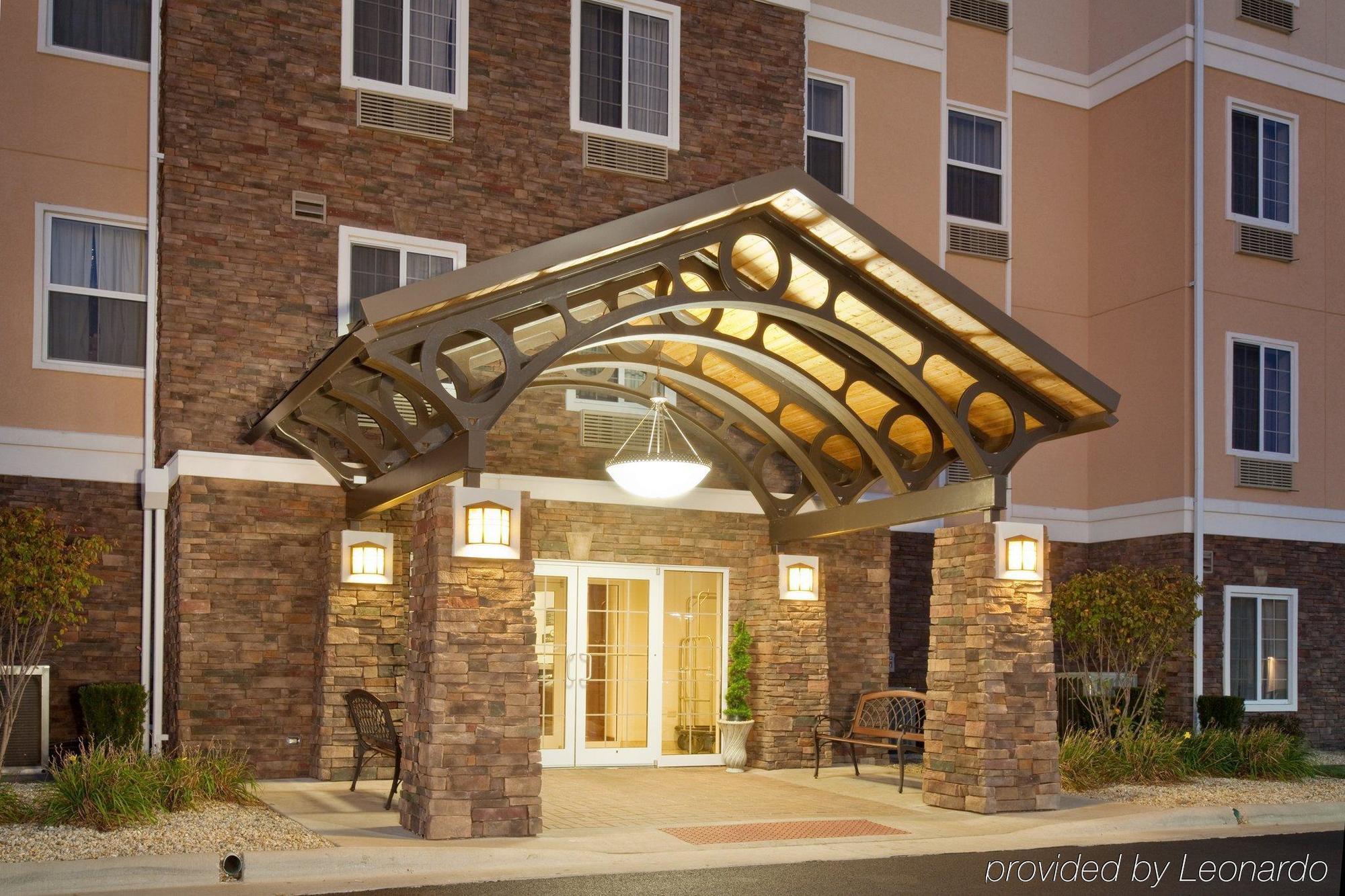Staybridge Suites Rockford By Ihg Bagian luar foto